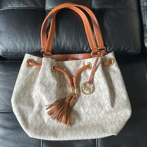 Michael Kors Cream and Tan Women's signature Bag EUC